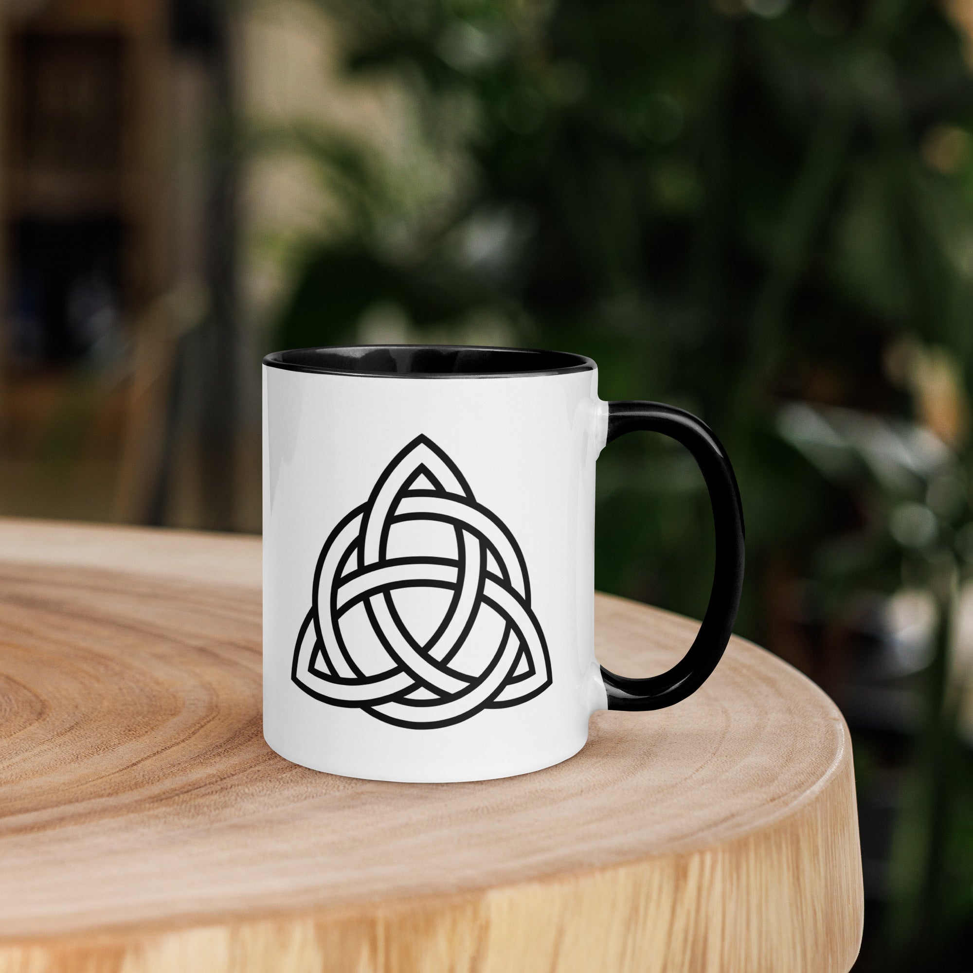 Triquetra - Tasse mit farbiger Innenseite