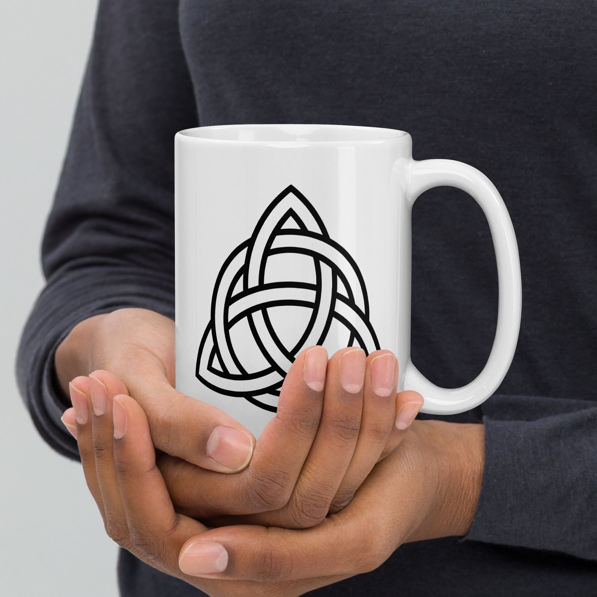 Triquetra - Weiße, glänzende Tasse